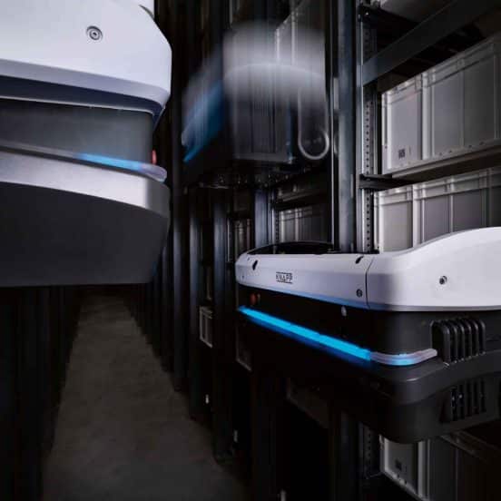 aerobot moving on racks