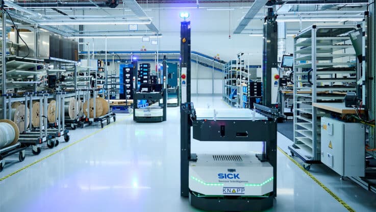 amr-open-shuttle-sparen-kosten-737x415 Open Shuttle robot in production