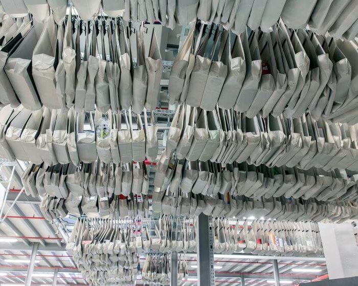 automatiska sorteringsfickor för mode logistik