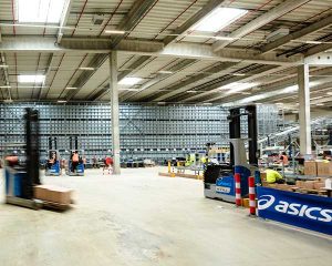 warehouse-automated-storage-forklift-asics